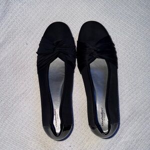 Cloudwalkers Black Winnie Heeled Shoe with Twist Accent